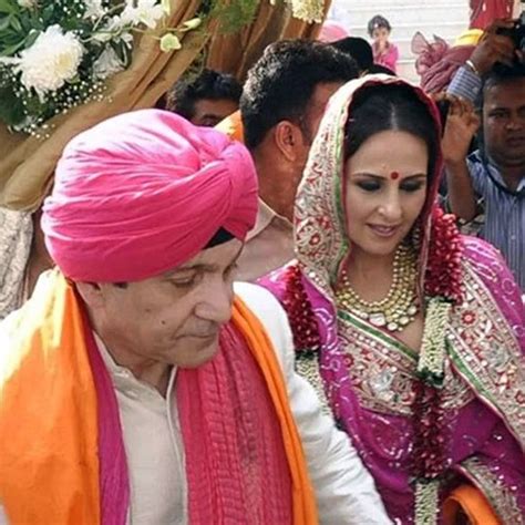 Who Is Alka Bhatia: बिजनेस वुमेन हैं अक्षय कुमार की बहन अल्का भाटिया ...