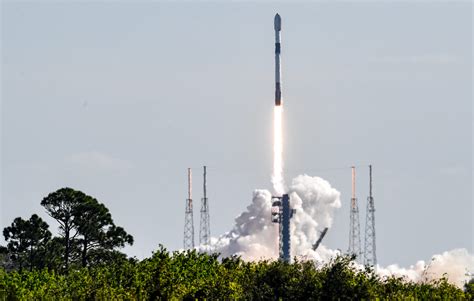 SpaceX Launch Now 的图像结果