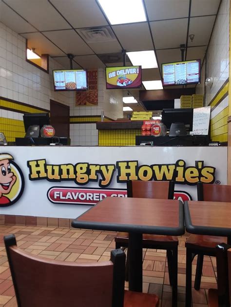 Hungry Howie's Pizza | 1124 N Main St #202, Bushnell, FL 33513, USA
