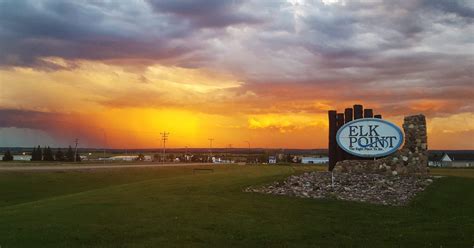 加拿大亞伯達省艾爾克角：自然風光、歷史文化與社區魅力
