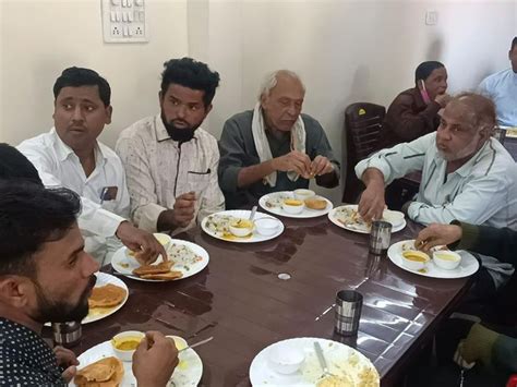 खंडवा में अब जरूरतमंदों को दस रुपये में मिलेगा भरपेट भोजन