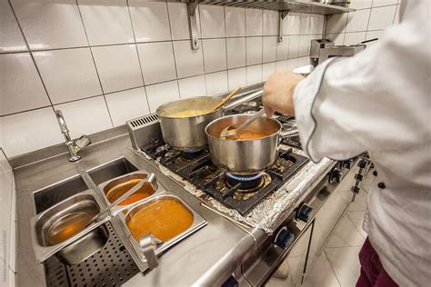 Chef Kitchen Cooking 的图像结果