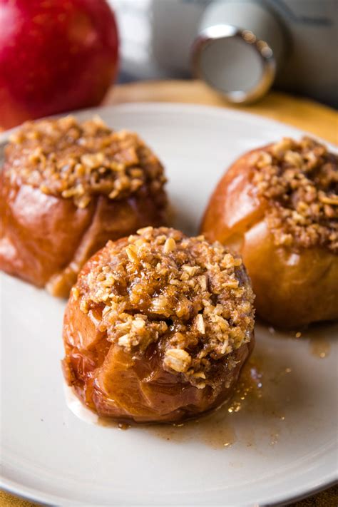 Crock Pot Baked Apples Stuffed with Cinnamon Oats - Flour on My Fingers