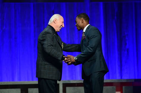 2013 Biletnikoff Award Winner Brandin Cooks with Fred Biletnikoff ...