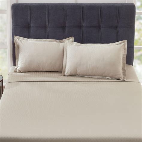 Buy TRIDENT Indulgence Printed Cotton 300TC 3Pcs Super King Bedsheet ...