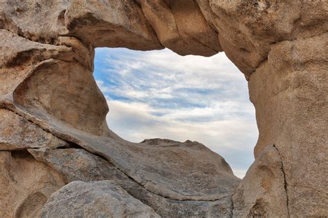 Install a Arch Window Frame 的图像结果