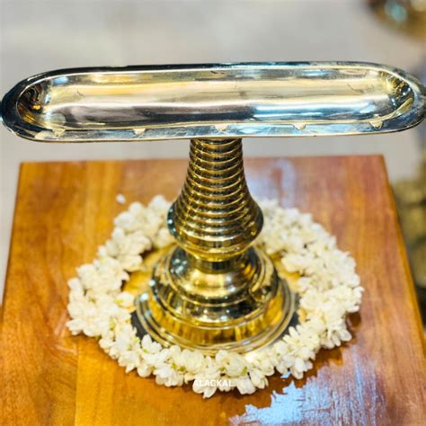 BRASS PAATHI VILAKKU WITH 5 WICKS /THIRI FOR TEMPLE AND POOJA RITUALS ...