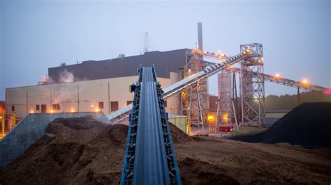 Brunswick nuclear power plant closes as another extends operations