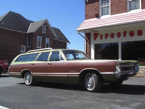 For Sale: Plymouth Sport Fury Station Wagon (1970) offered for AUD 21,500