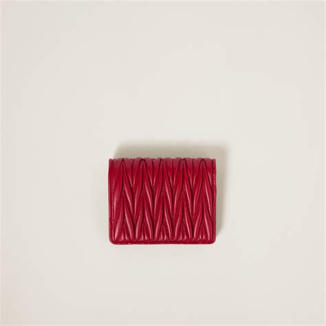 Petit Portefeuille En Cuir Nappa Matelassé Rouge | Miu Miu