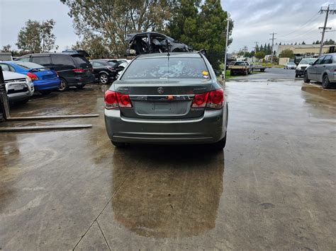 HOLDEN CRUZE JG-JH 03/2009-12/2014 RIGHT GUARD CDX/EQUIPE/Z SERIES W/ INDICATOR - MMM Auto Centre