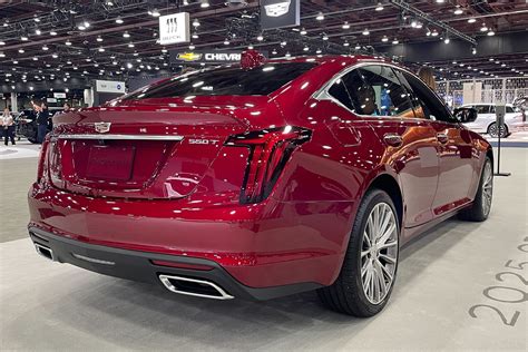 Best Luxury Sedans | 2025 Luxury Sedans Rated | CarBuzz