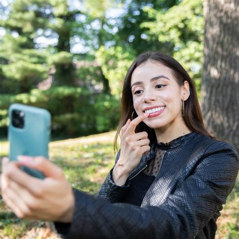 Pop On Veneers Review - Must Read This Before Buying