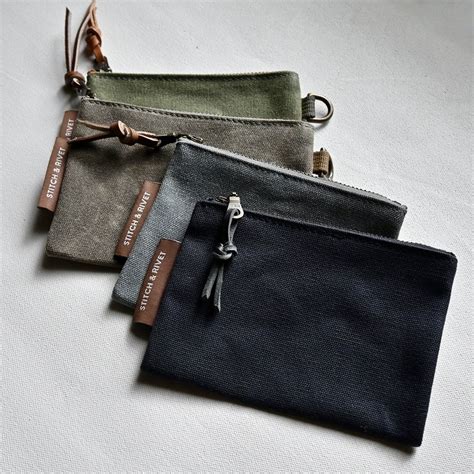 Small Waxed Canvas Zipper Pouch — Stitch & Rivet | Tassen