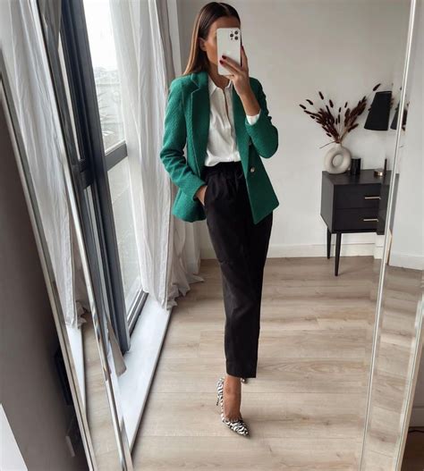 Business-Casual Work Attire 的图像结果