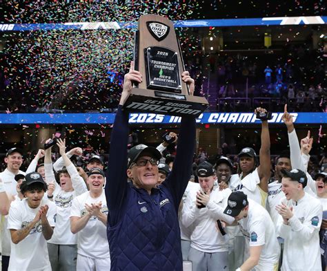 Akron men's basketball score vs Miami MAC Tournament recap