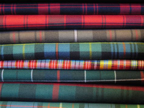 Tartan vs Plaid: what's the difference?