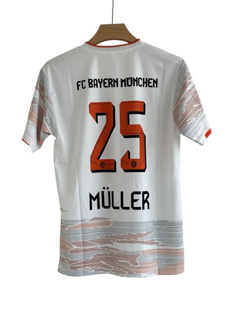 Muller-25 Bayern 2015/26 – JERSEY VAULT