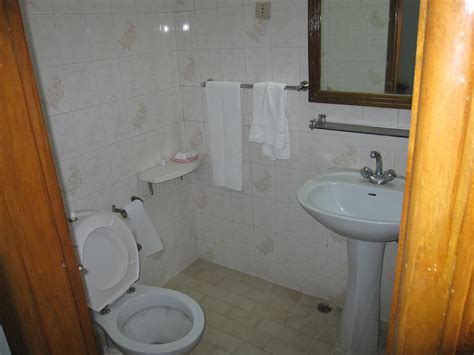 ARISTOCRAT INN HOTEL (Dhaka Division, Bangladesh) - Inn Reviews, Photos ...