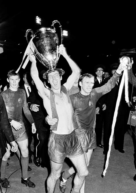 Grattis David Sadler, 80 år! » Anfallaren blev en elegant mittback och ...