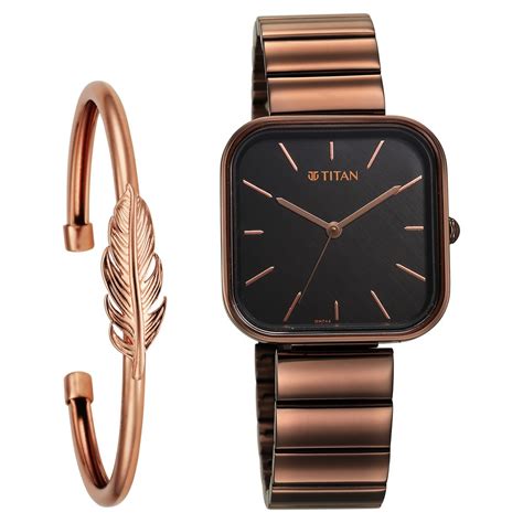 Buy Online Titan Purple Stackables Quartz Analog Black Dial Stainless ...