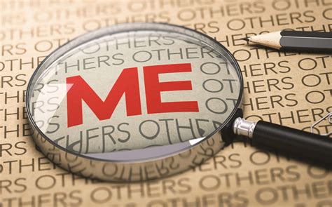 Narcissistic Examples: Common Traits and Behaviors | Mantra Care