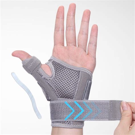 Sprained Thumb Symptoms & Treatment Guide | BetterSpine