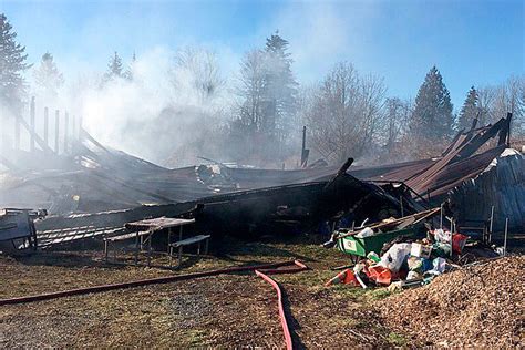 Four horses die in Monroe barn fire | HeraldNet.com