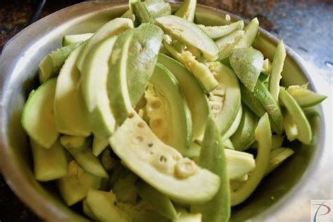 आलू परवल की सब्जी Aloo Parwal ki sabji - पारूल के स्वादिष्ट व्यंजन ...