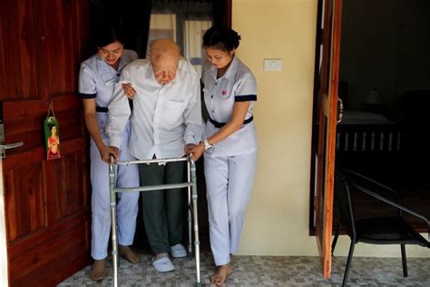 International Nurses Day 2018: Quotes, SMS, Theme, messages to share ...