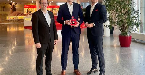 Sparkasse Regensburg: Neuer Leiter des Beratungscenters in der ...