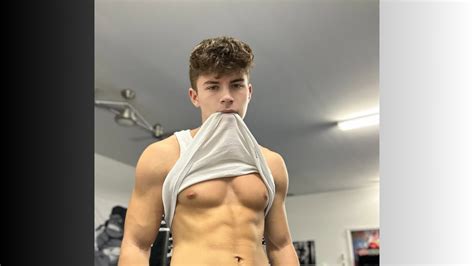 Drake Von vs. Bonnie Blue: Fans Shocked Over Gay OnlyFans Star's '1000 Bottoms vs One Top' Sex ...