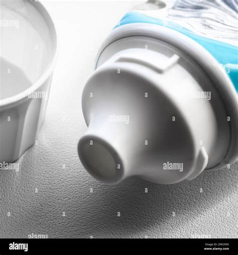 Used Toothpaste Tube 的图像结果