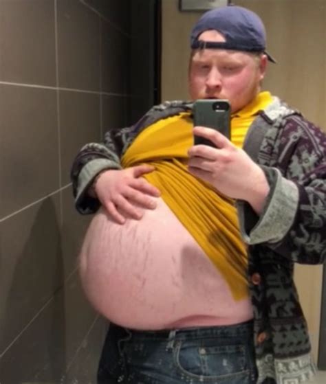 Pin by Sebastian Cortes on The Bigger the Belly | Big stomach, Big belly, Big men