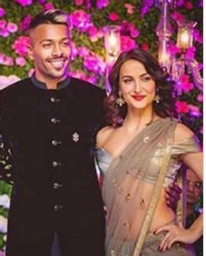 Hardik Pandya dating Kapil Sharma's heroine and ex-Bigg Boss contestant ...
