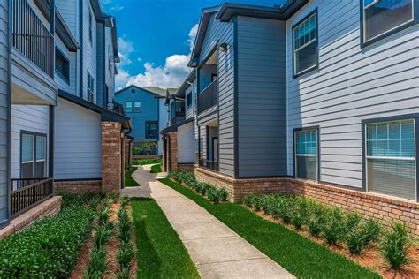 Gallery - Fall Creek Square