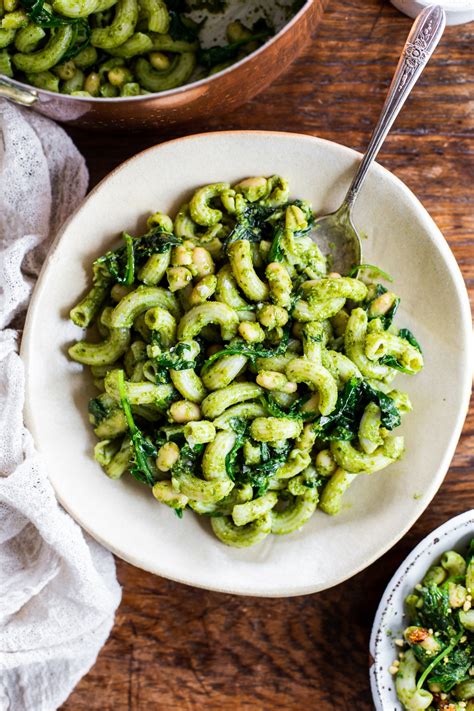 Easy Pesto White Bean Pasta (4 Ingredients!) • Bakerita