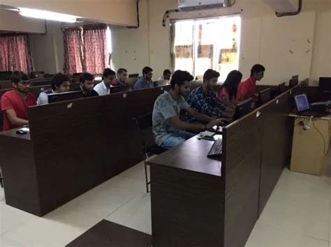 Bhagwan Mahavir College of Computer Application Surat Campus: Photos ...