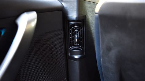 Mahindra XUV 500 2018 W9 AT Interior Car Photos - Overdrive