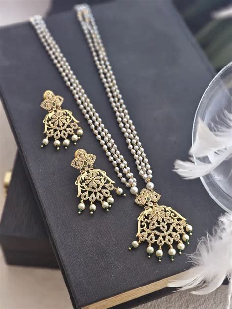 BINNI Binnis Wardrobe Vanya Gold-Toned Pendant Necklace Set With Ad ...