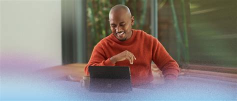 Localiza saves up to 19 hours of work with Microsoft 365 Copilot | Microsoft Customer Stories