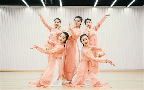 【古风雅致】北京舞蹈学院2013级青莲班舞剧《烟花易冷》 - Powered by Discuz!
