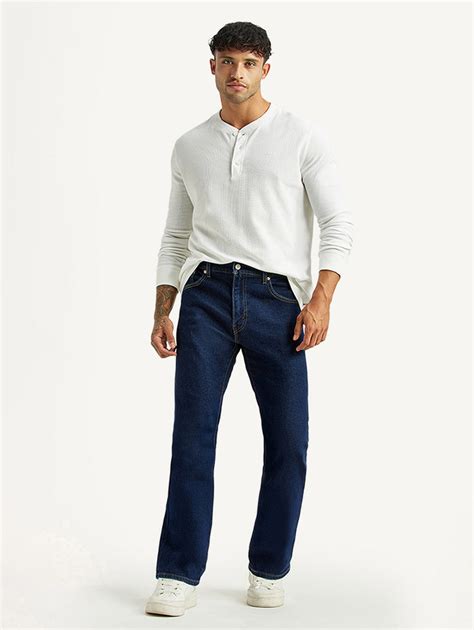 Buy Trendy Men's & Women's Clothing Online – Levis India Store