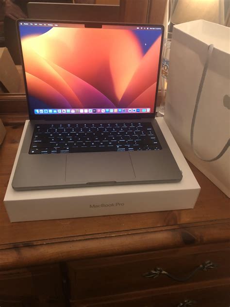 First MacBook 的图像结果