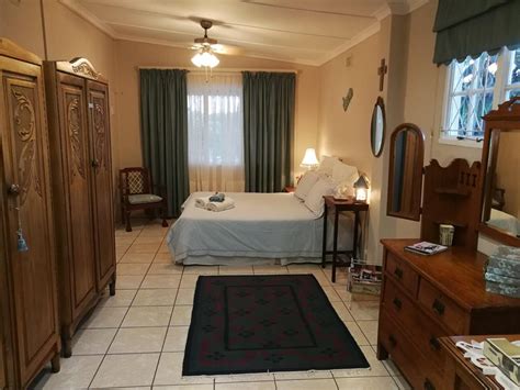 Eight Palms, Port Edward