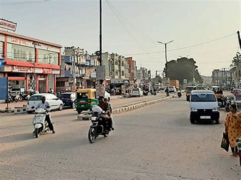 When is the time to move the pressurized rakes located on Baroi Road in ...