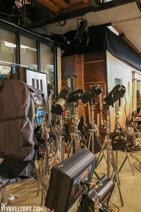 Step On Set Of Single Parents With Me! Exclusive Single Parents Cast ...