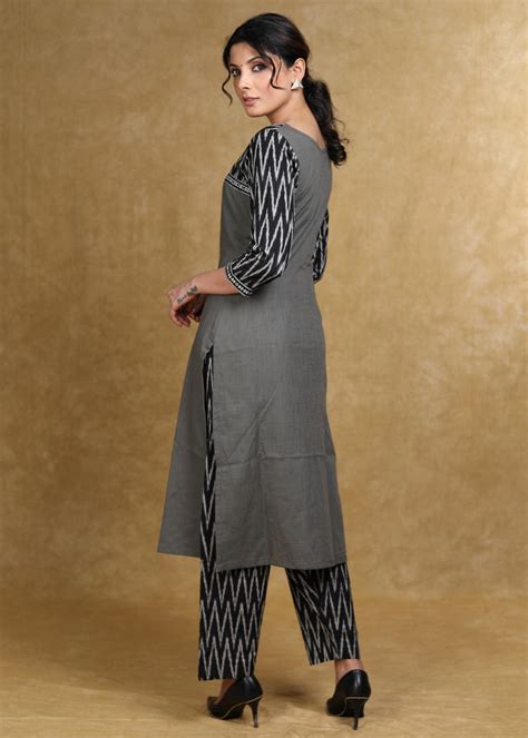 Smart Gray Cotton Kurta with Black Ikat Combination – Sujatra