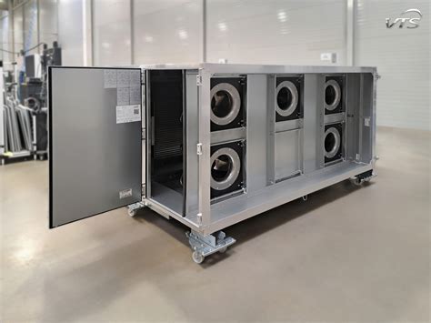 EC fan wall in VENTUS VVS modular AHU - VTS Group