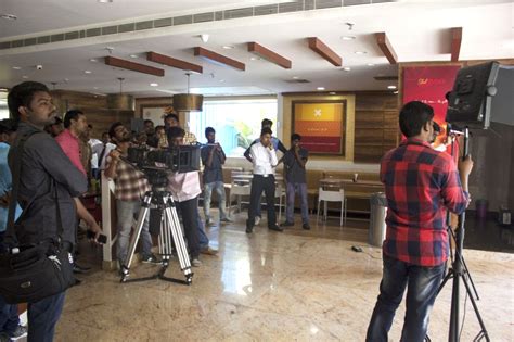 Paisa Paramatma" -Stills